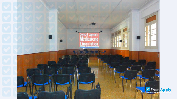 Foto de la Scuola Superiore Mediatori Linguistici Palermo #5