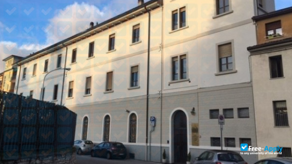 Foto de la Scuola Superiore Mediatori Linguistici Perugia #10