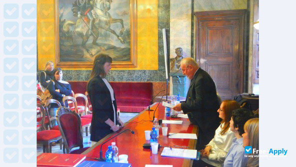 Foto de la Scuola Superiore per Mediatori Linguistici Cuneo #12