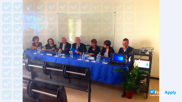 Foto de la Scuola Superiore per Mediatori Linguistici Cuneo #9