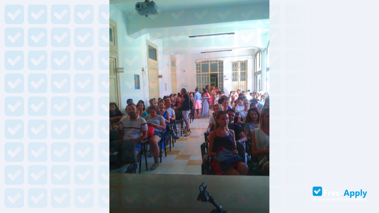 University for Foreigners "Dante Alighieri" of Reggio Calabria фотография №10