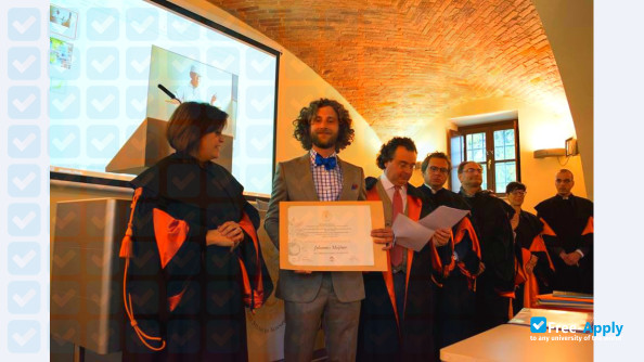 Foto de la University of Gastronomic Sciences #1