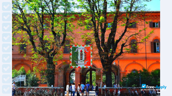 University of Modena and Reggio Emilia photo #4
