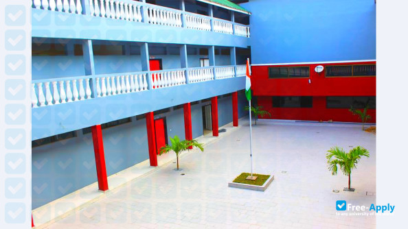 Foto de la School of Specialties Multimedia of Abidjan (ESMA) #6