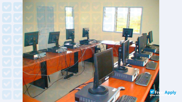 Foto de la University of Science and Technology of Cote d'Ivoire #4