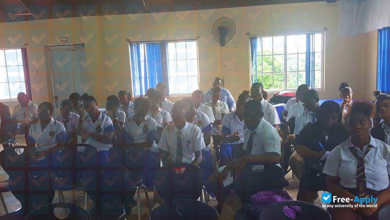 Photo de l’International University of the Caribbean - iuc.edu.jm #3