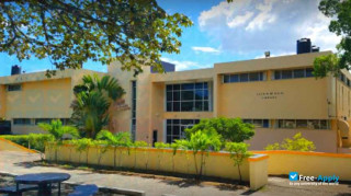 Miniatura de la University of Technology, Jamaica #8
