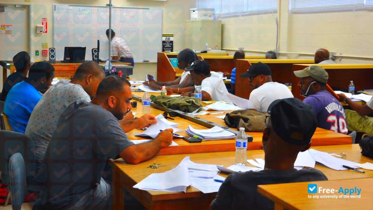 Photo de l’Vector Technology Institute #11