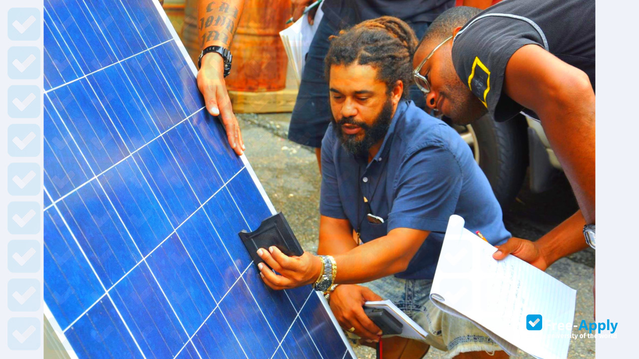 Photo de l’Vector Technology Institute #7