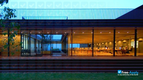 Foto de la Hiroshima University of Economics #1