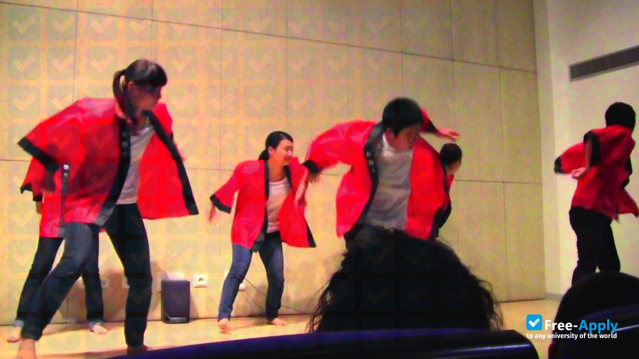 Foto de la Chiba Meitoku College #10