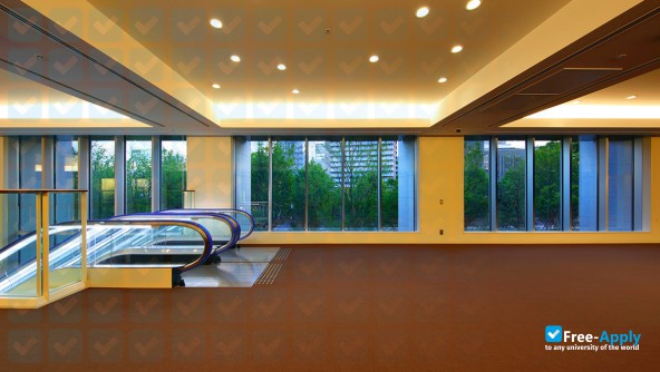 Juntendo University photo #8