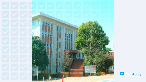 Foto de la J F Oberlin University #7
