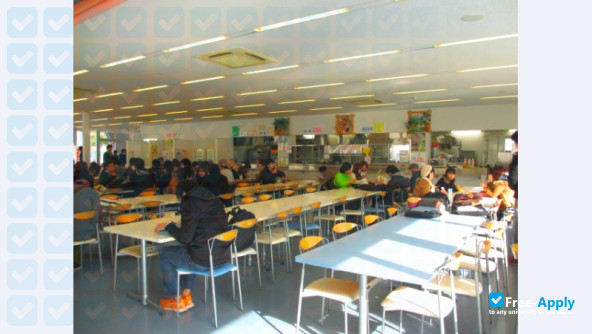 Foto de la Kobe International University #11