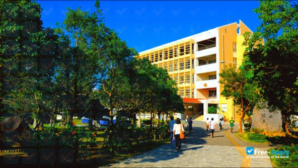 Okinawa International University фотография №7