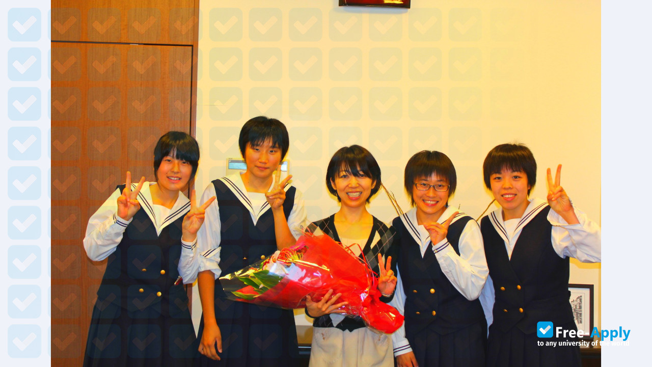 Foto de la Matsuyama Shinonome College #8