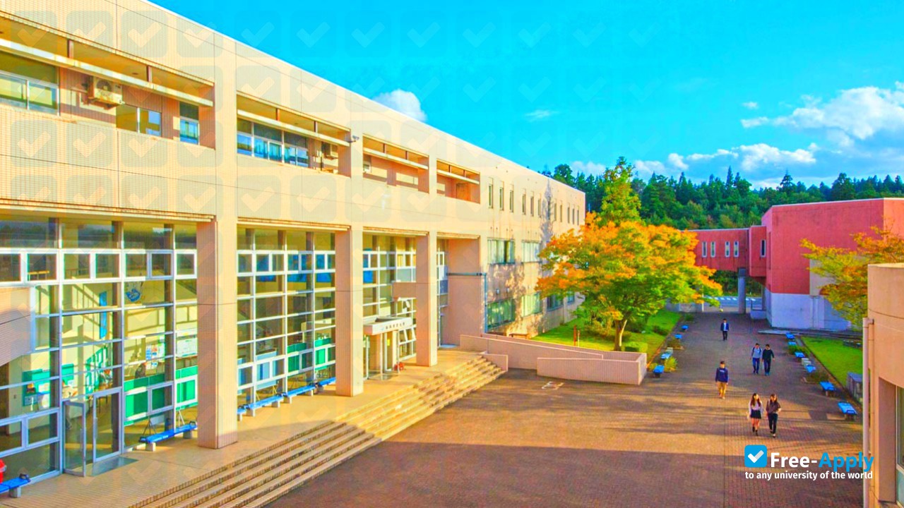 Niigata Sangyo University фотография №2