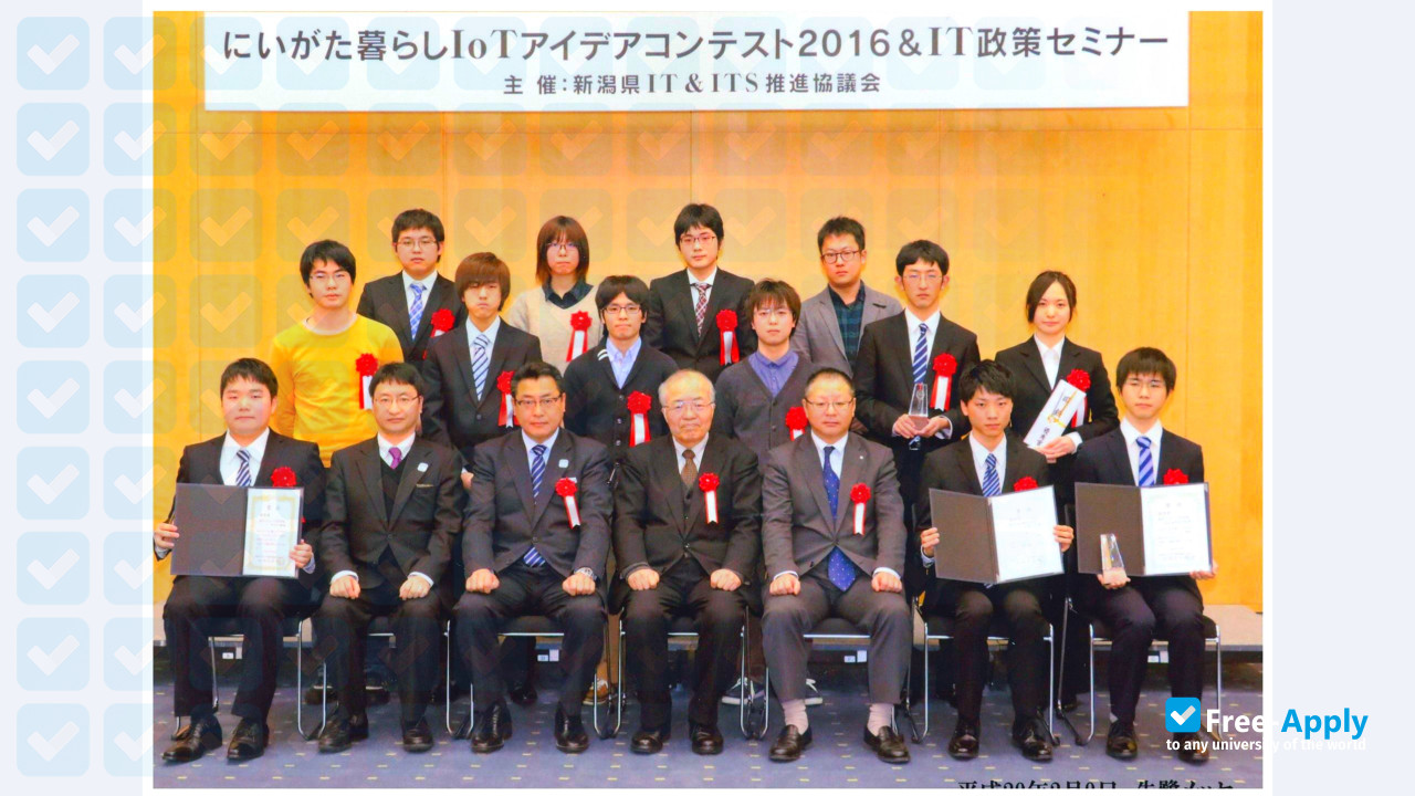 Foto de la Graduate Institute for Entrepreneurial Studies 2 #2