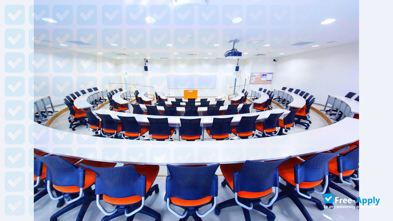 Foto de la Graduate Institute for Entrepreneurial Studies 2 #7