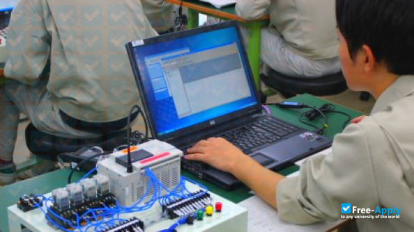 Foto de la Syokugyodai Polytechnic University #1