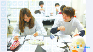 Takarazuka University of Medical and Health Care thumbnail #3