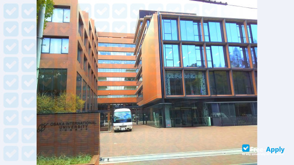 Osaka International University photo #10