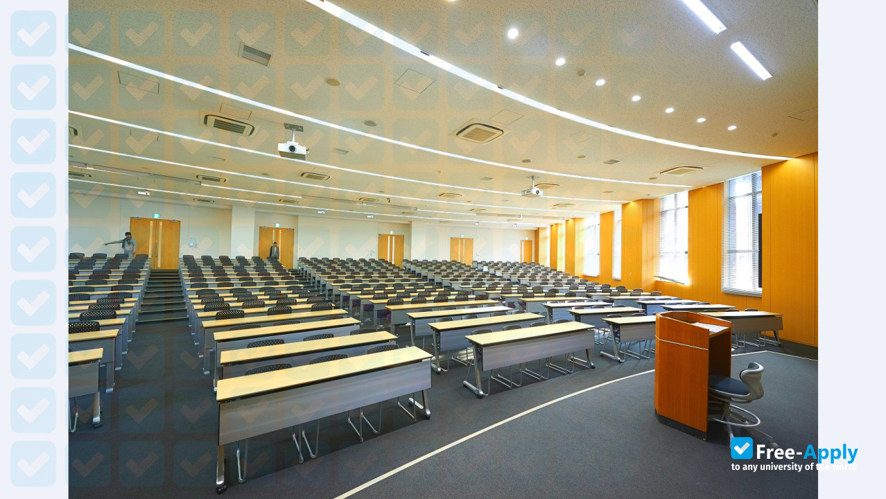 Foto de la Osaka University of Economics #8