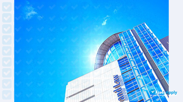 Foto de la Osaka University of Economics and Law #11
