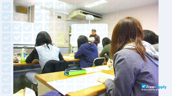 Foto de la Osaka University of Human Sciences #6