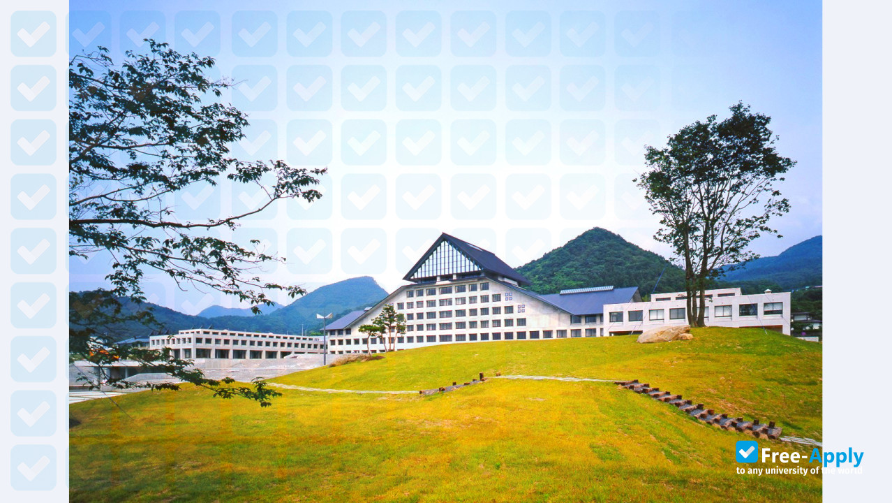 Foto de la Tohoku University of Art and Design #6