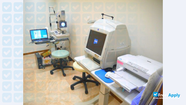 Foto de la Tenri Health Care University #6