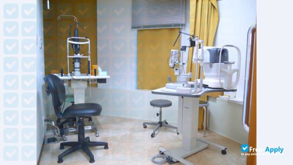 Foto de la Tenri Health Care University #3