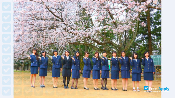 Foto de la Komatsu College #8
