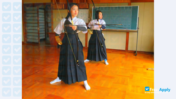 Foto de la Komatsu College #7