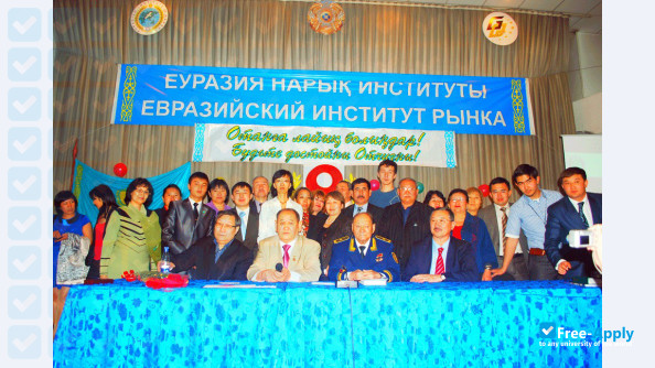 Photo de l’Eurasian Institute of Market #1