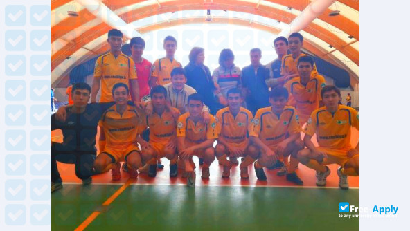 Foto de la JSC "Financial Academy" #5