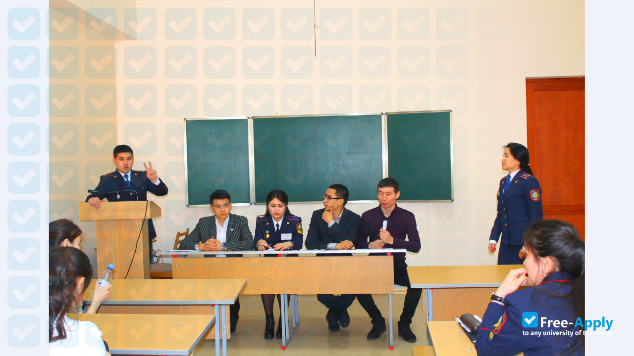 Foto de la Karaganda Law Academy B Beisenov of Ministry of Internal Affairs #4