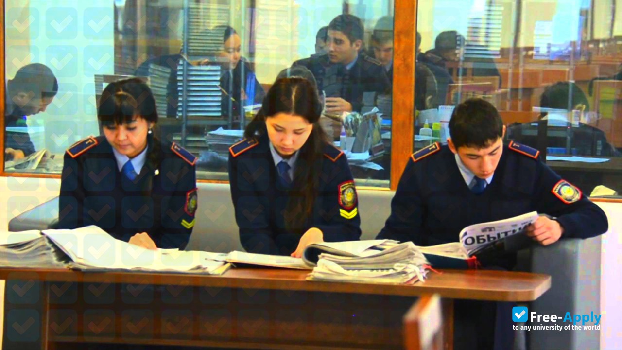 Foto de la Karaganda Law Academy B Beisenov of Ministry of Internal Affairs #7