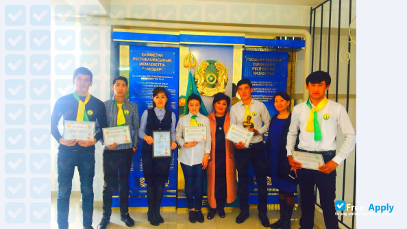 Foto de la Shymkent University #8