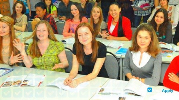 Foto de la St. Petersburg Humanities University of Trade Unions Almaty Branch #13