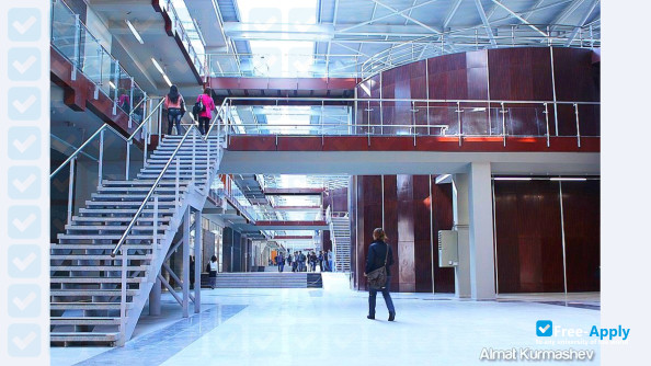 Foto de la Suleyman Demirel University #4