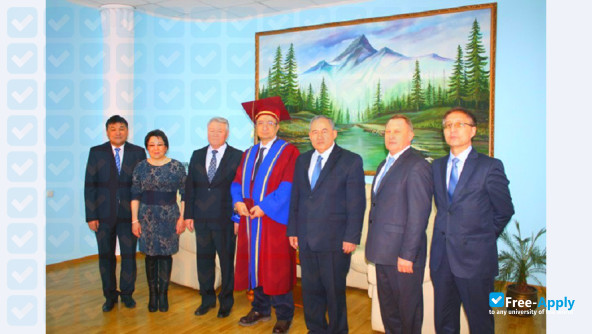 Photo de l’Aktobe Regional State University K Zhubanov #5