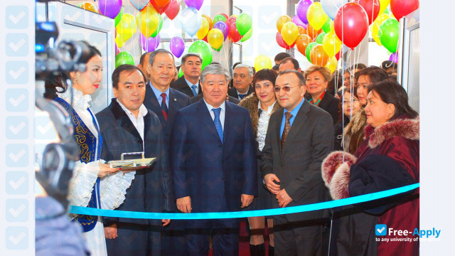 Photo de l’Almaty Management University (AlmaU) #13