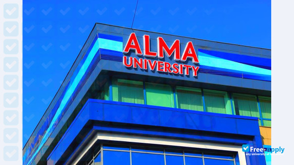 Almaty Management University (AlmaU) фотография №12
