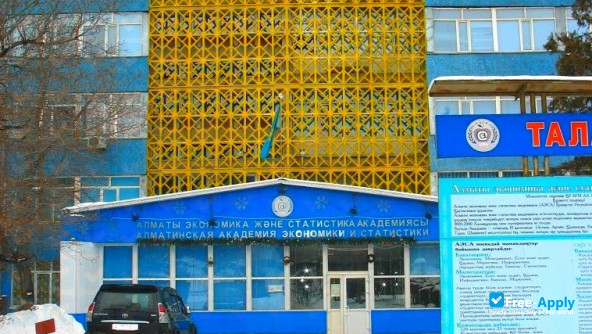 Almaty Academy of Economics and Statistics фотография №2