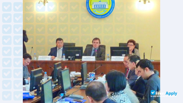 Almaty Academy of Economics and Statistics фотография №3