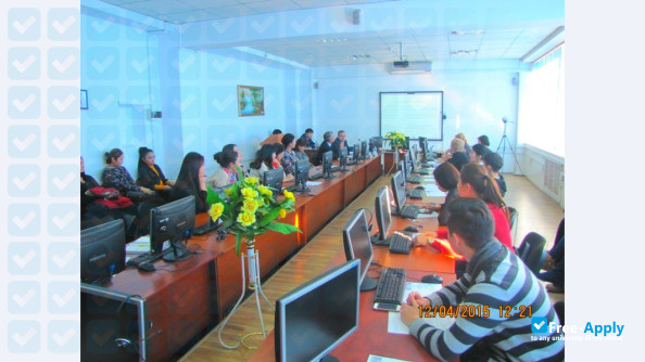Almaty Academy of Economics and Statistics фотография №10