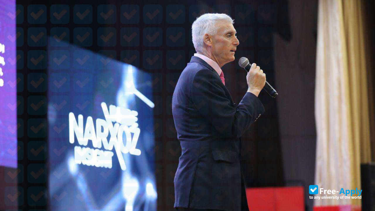 Photo de l’Narxoz University #4