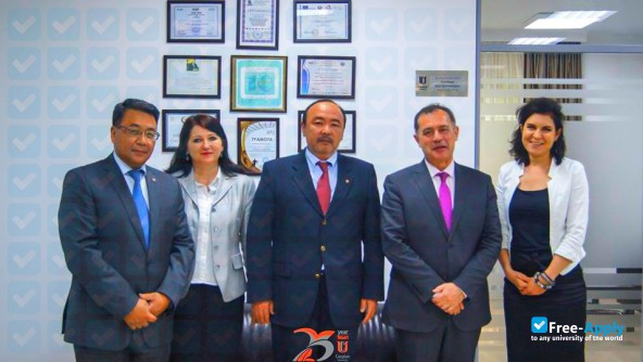 Foto de la Caspian University