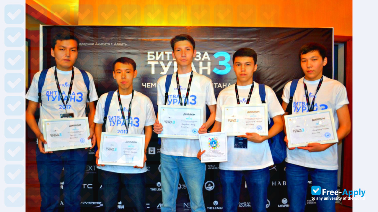 Photo de l’Turan University #6